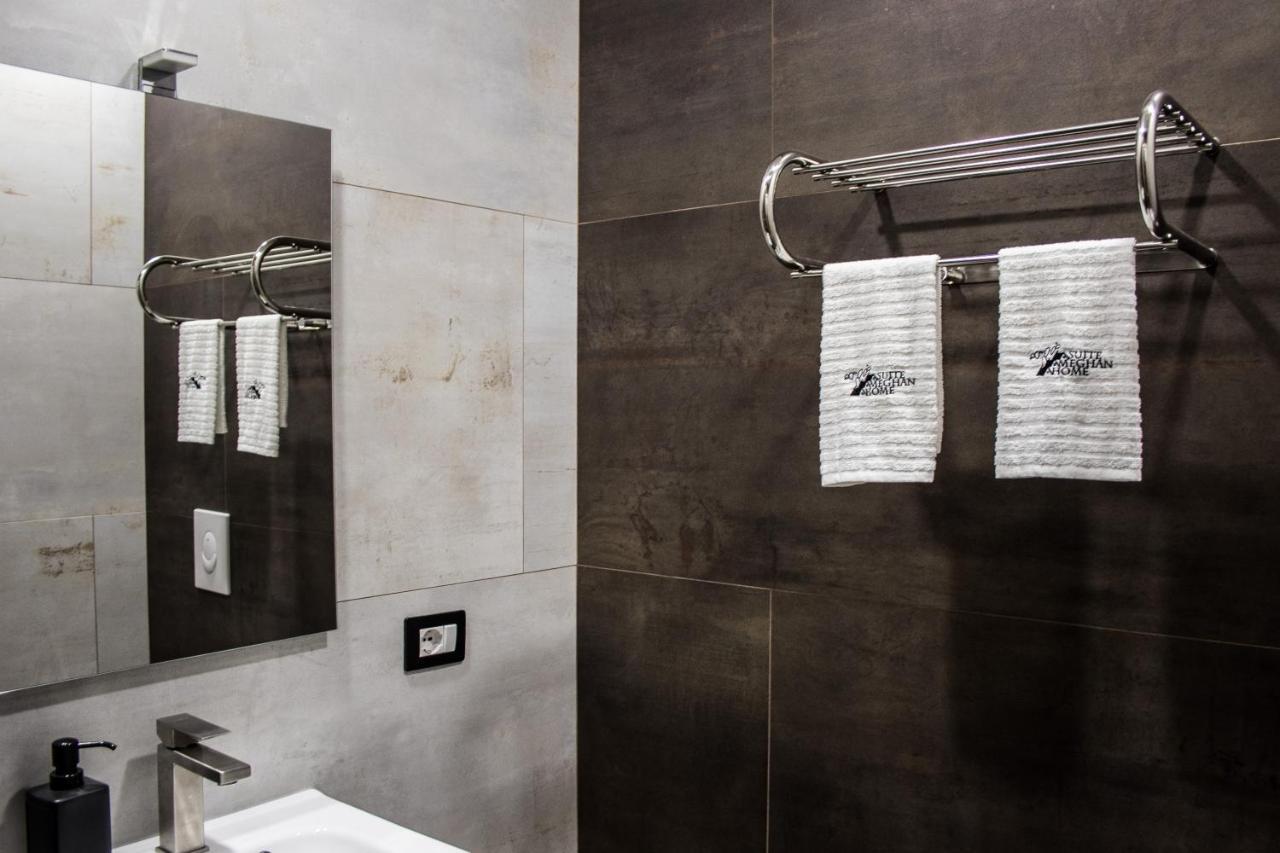 Suite Meghan Home Catania Bagian luar foto