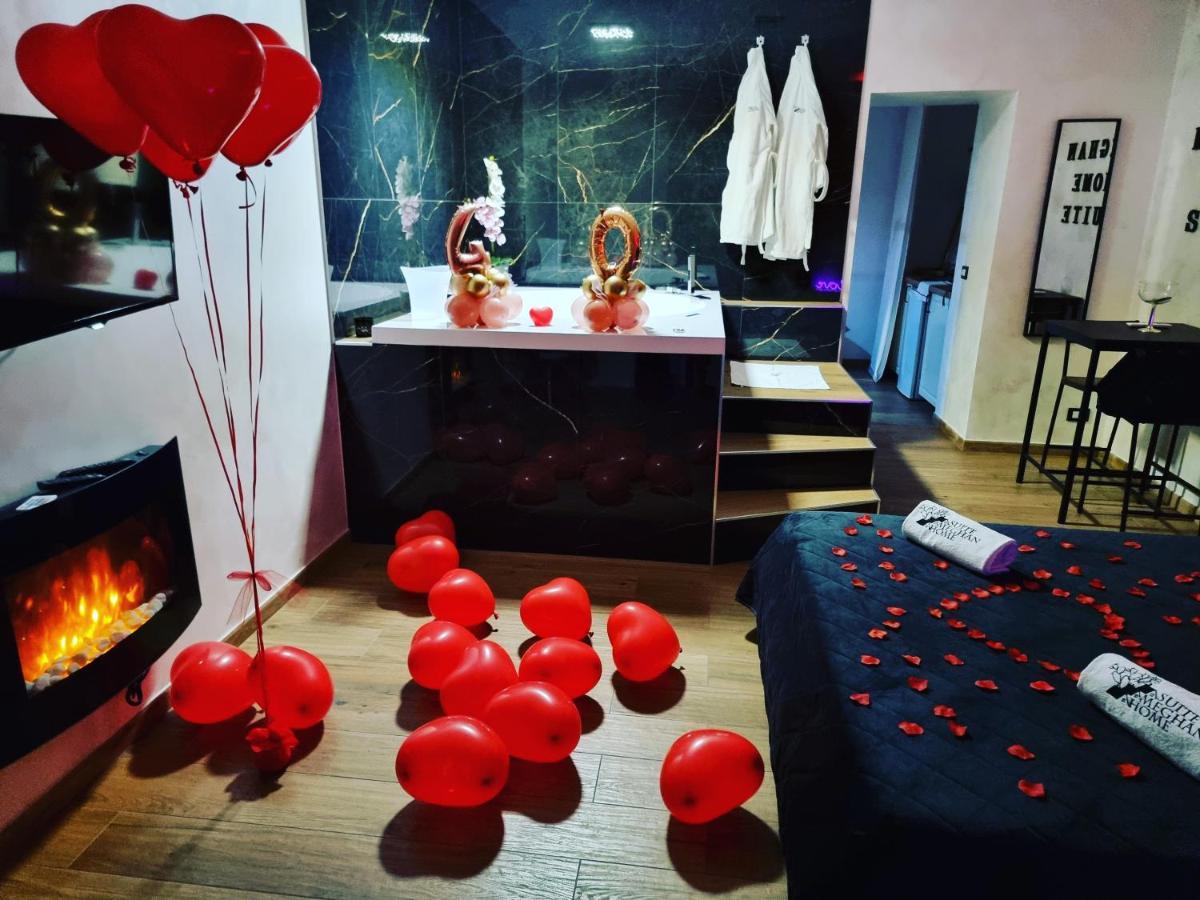 Suite Meghan Home Catania Bagian luar foto