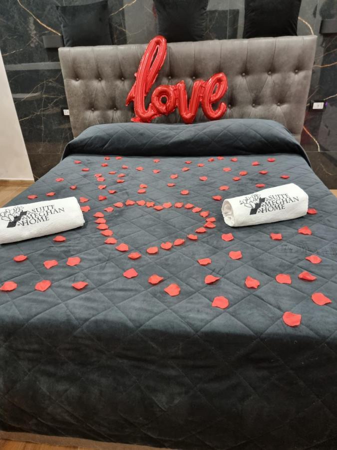 Suite Meghan Home Catania Bagian luar foto