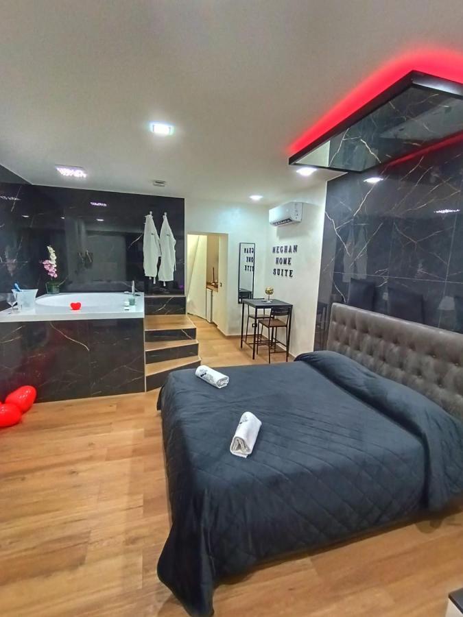 Suite Meghan Home Catania Bagian luar foto