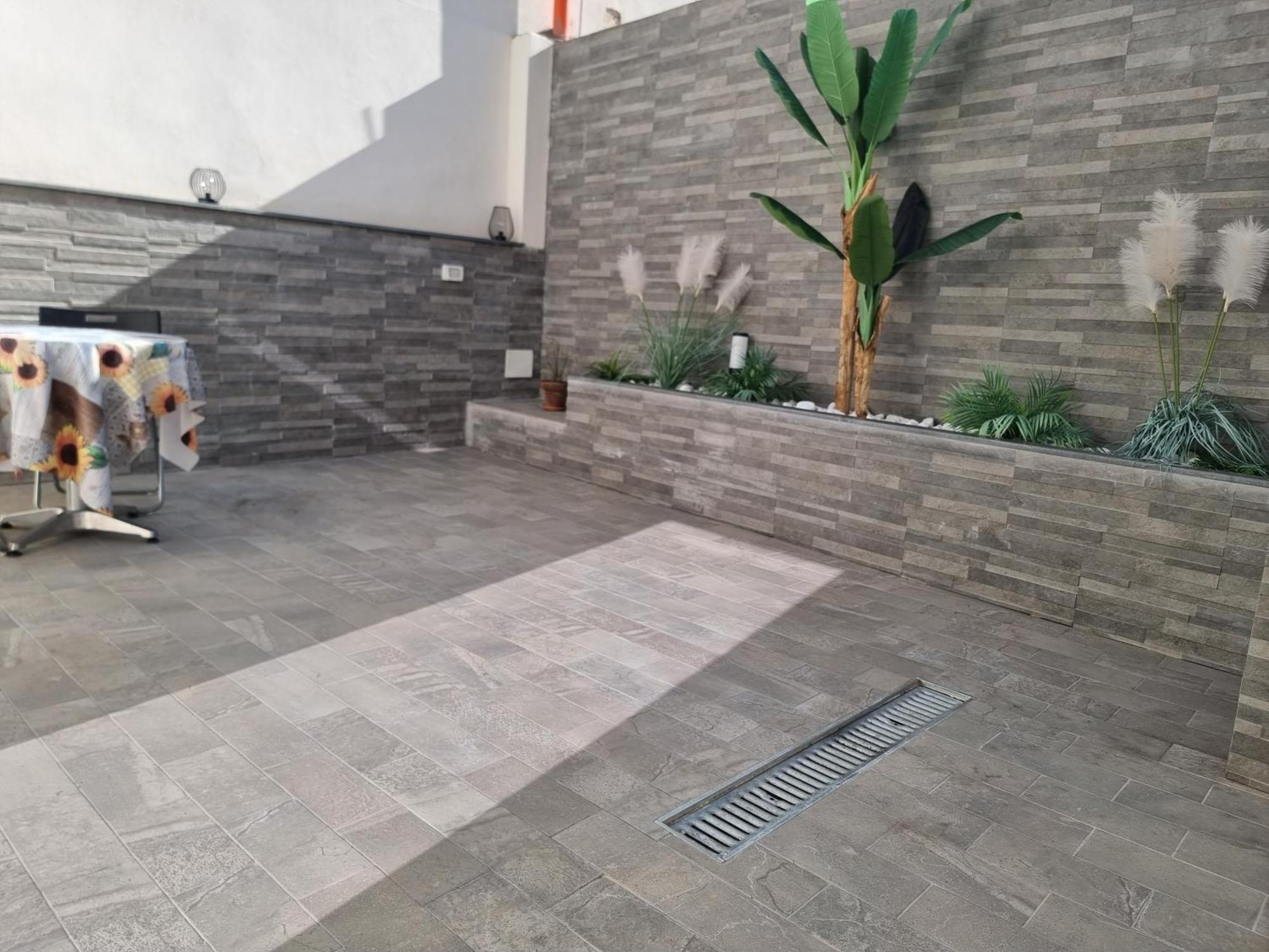 Suite Meghan Home Catania Bagian luar foto