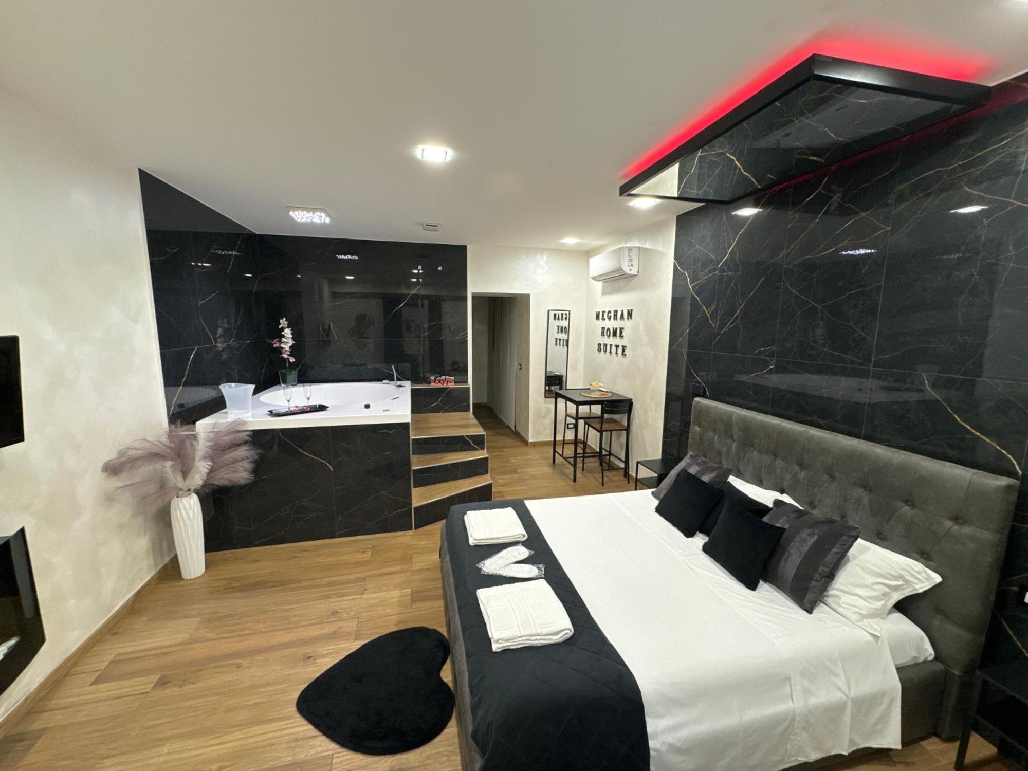 Suite Meghan Home Catania Bagian luar foto