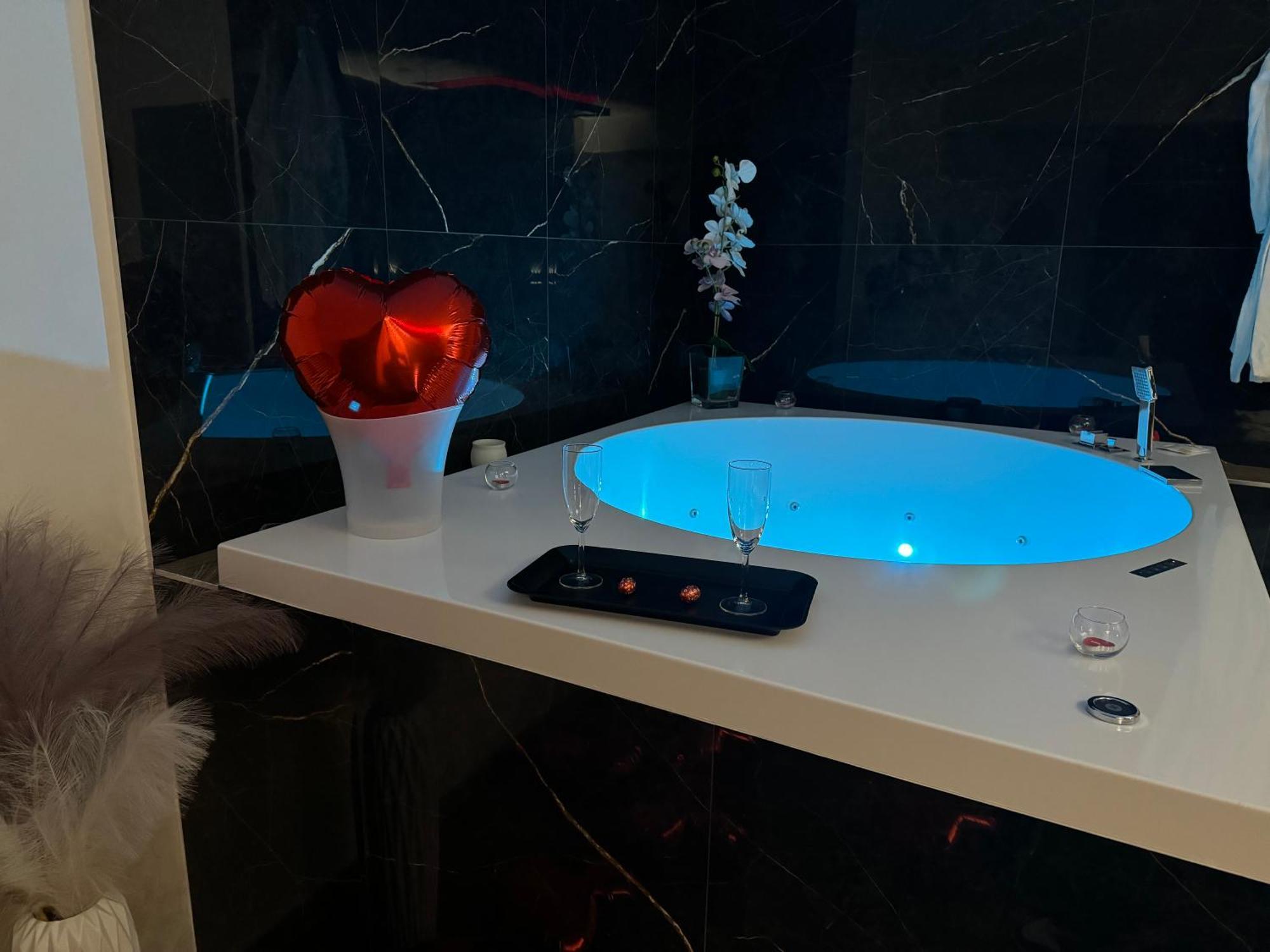 Suite Meghan Home Catania Bagian luar foto